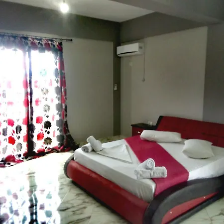 Gasthof Angelo'S Guesthouse Ksamil