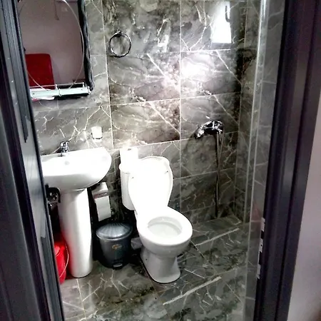 Angelo'S Guesthouse *