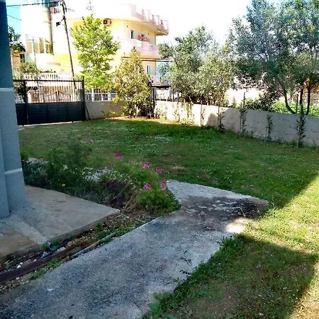 Angelo'S Guesthouse * كساميل